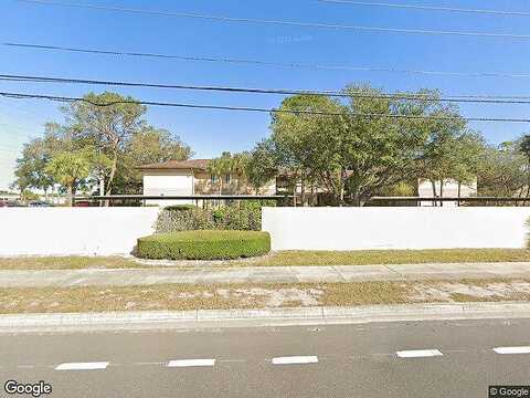 Sabal Springs Cir, Clearwater, FL 33761