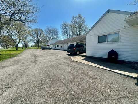 3853 lincoln hwy., Bucyrus, OH 44820