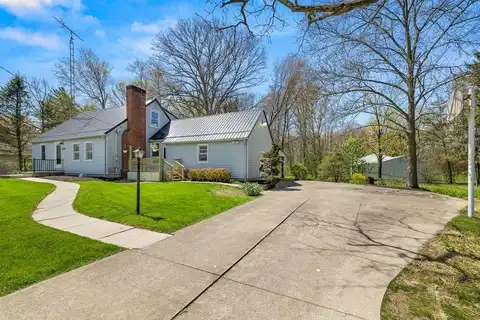 624 Bendle Ave, Shelby, OH 44875