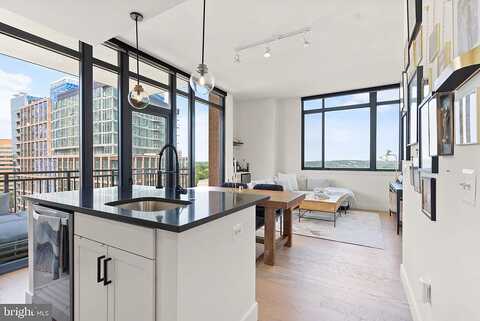 Clarendon Blvd, Arlington, VA 22201