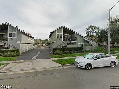 N Oak Knoll Dr, Anaheim, CA 92807