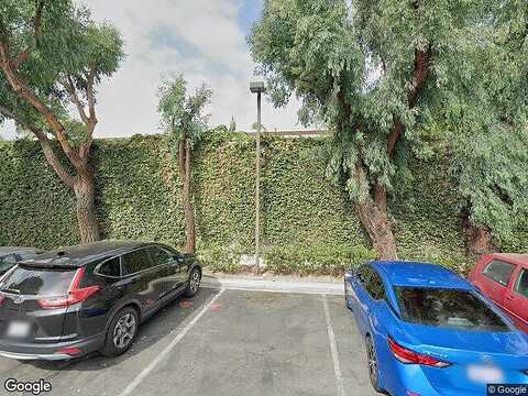 Warner Ave, Fountain Valley, CA 92708