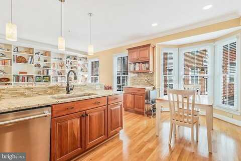Van Buren, ARLINGTON, VA 22205