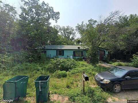 Monroe St, Chipley, FL 32428