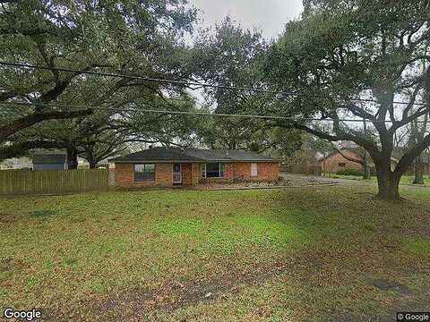 E South St, Alvin, TX 77511