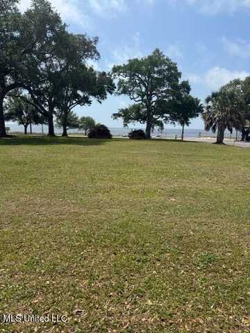 1470 Beach Boulevard, Biloxi, MS 39530