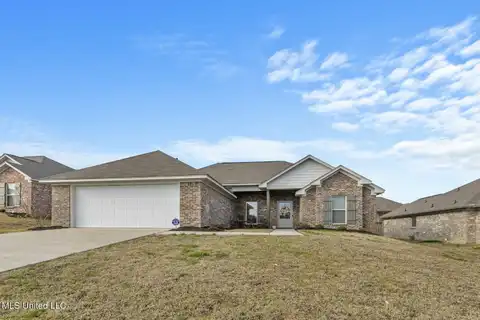 572 Silver Hill Drive, Pearl, MS 39208