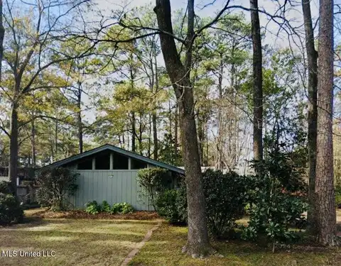 5415 Kaywood Drive, Jackson, MS 39211