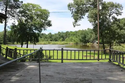 An County Road 385, PALESTINE, TX 75801