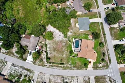 642 BLACKSTONE AVENUE, DELTONA, FL 32725