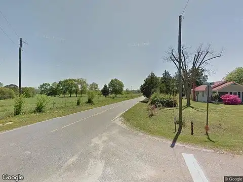 Varnum Rd, Laurel Hill, FL 32567