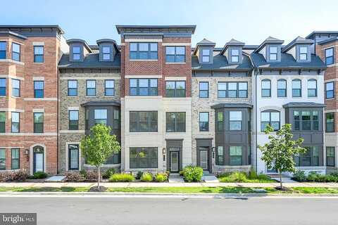 Pleasant Street Nw, Vienna, VA 22180