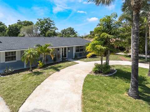 5100 LA CROIX AVENUE, Bell, FL 32812
