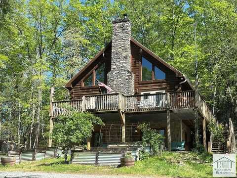 479 Howell Bottom Ln, Stuart, VA 24171