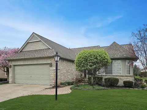 6958 Cross Creek, Washington, MI 48094