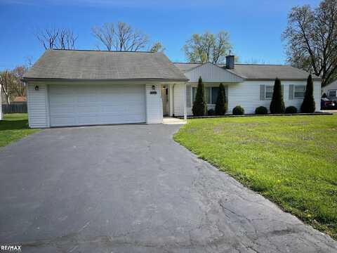 21487 Highview, Clinton Township, MI 48036