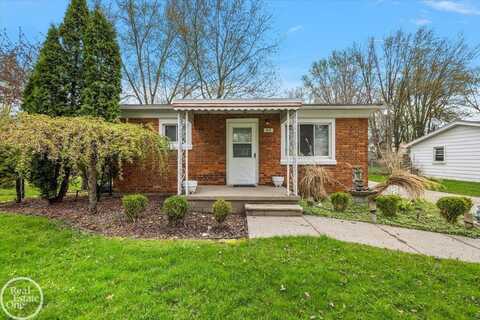 918 Columbia, Algonac, MI 48001