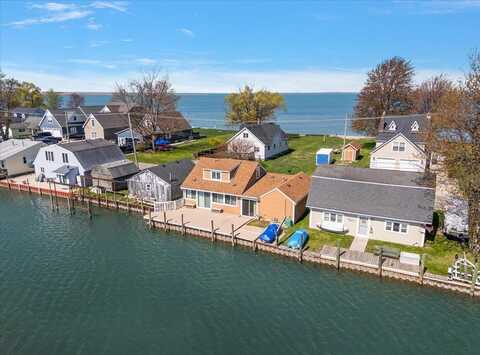 7931 Anchor Bay, Algonac, MI 48001
