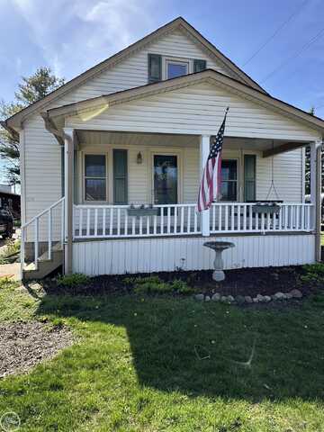 68121 Howard, Richmond, MI 48062