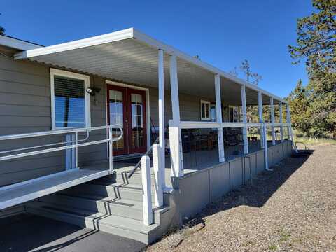 923 SE Akins Drive, Prineville, OR 97754
