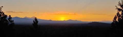 2803 NW Nightfall Circle, Bend, OR 97703