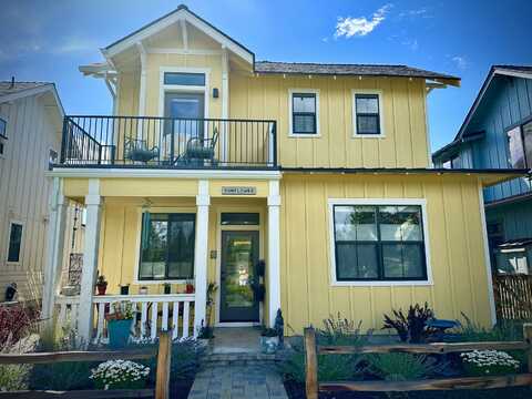 1112 N Wildflower Lane, Sisters, OR 97759