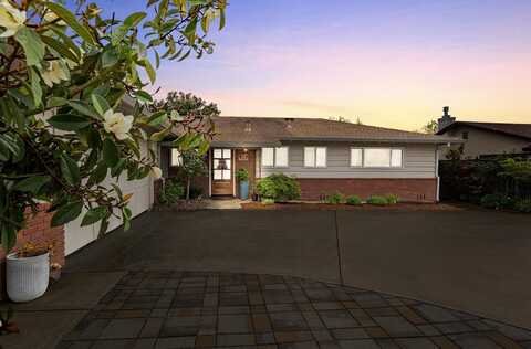 29 Karen DR, WATSONVILLE, CA 95076