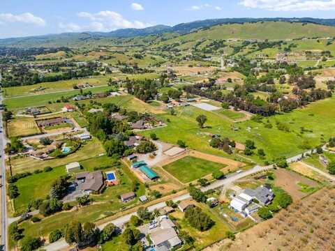 9900 Walter Welsher CT, GILROY, CA 95020