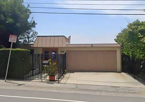 7426 Mulholland DR, LOS ANGELES, CA 90046