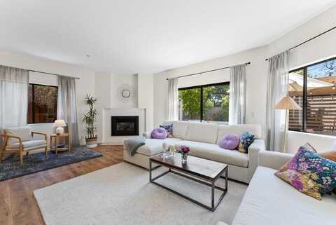4445 Esta LN, SOQUEL, CA 95073