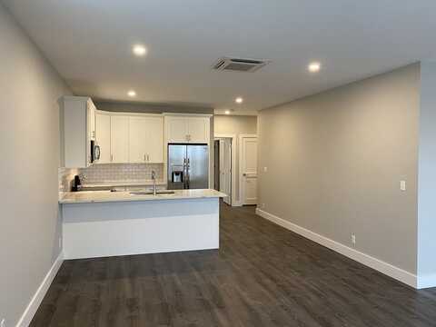 24 Norwood St, Boston, MA 02122