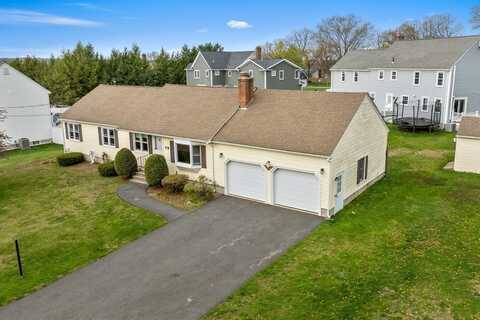 79 Ledgeview Dr, Norwood, MA 02062