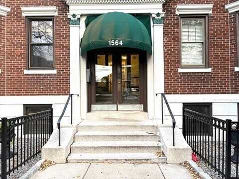 1564 Commonwealth Ave, Boston, MA 02135