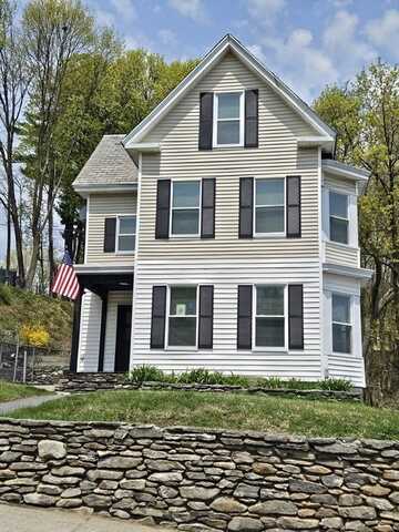 69 Walnut Street, Leominster, MA 01453