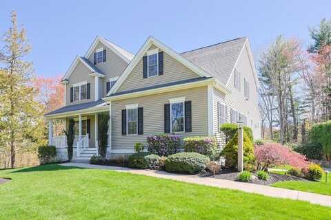 4 Berkeley Dr, Walpole, MA 02081