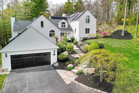 11 Fieldstone Drive, Winchester, MA 01890