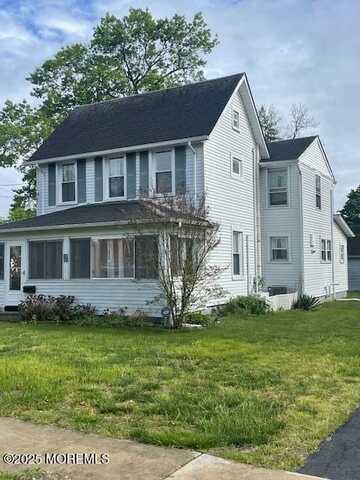 20 Colfax Street, Toms River, NJ 08753