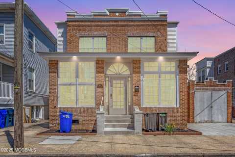 107 S Albion Place, Atlantic City, NJ 08401