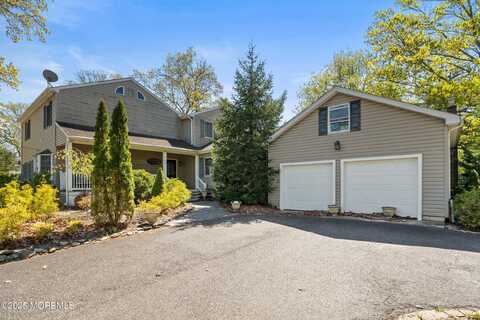 82 Larkin Place, Oakhurst, NJ 07755