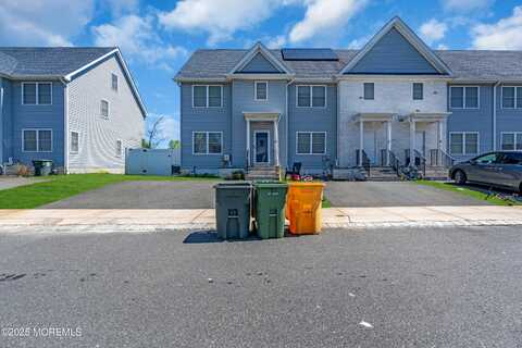 21 Sea Point Drive, Lakewood, NJ 08701