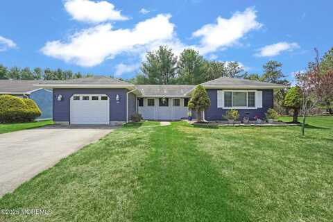 22 Elkton Court, Toms River, NJ 08757