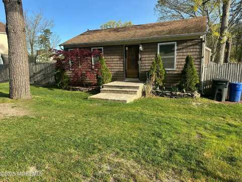2025 1st Avenue, Toms River, NJ 08757