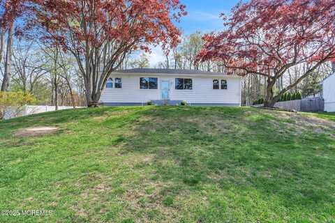 6 Laurel Lane, Englishtown, NJ 07726