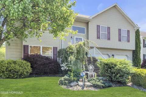 19 Sally Street, Howell, NJ 07731
