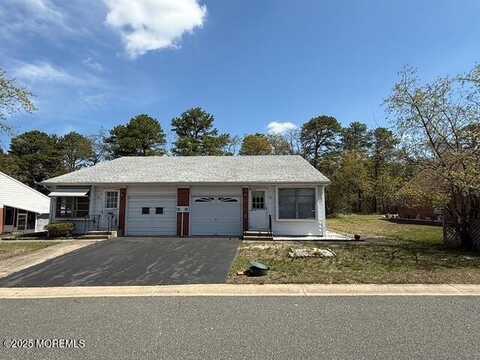 39 Independence Parkway, Whiting, NJ 08759