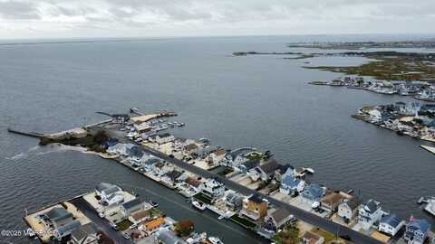 254 Butler Boulevard, Bayville, NJ 08721