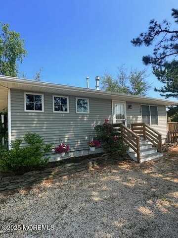 14 Jonathan Drive, Manahawkin, NJ 08050