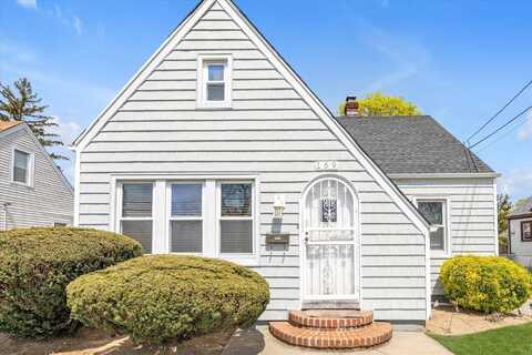 169 E Roosevelt Avenue, Roosevelt, NY 11575