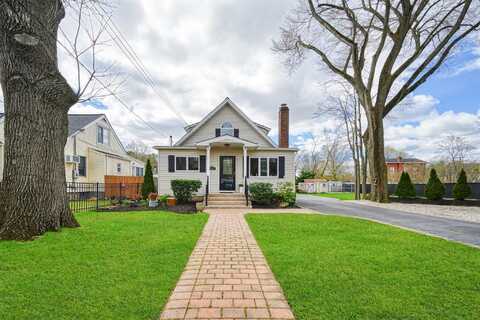 120 Floral Park Street, Islip Terrace, NY 11752