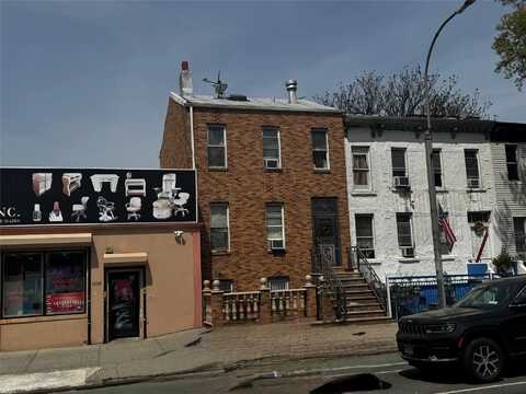 684 4th Avenue, Brooklyn, NY 11232
